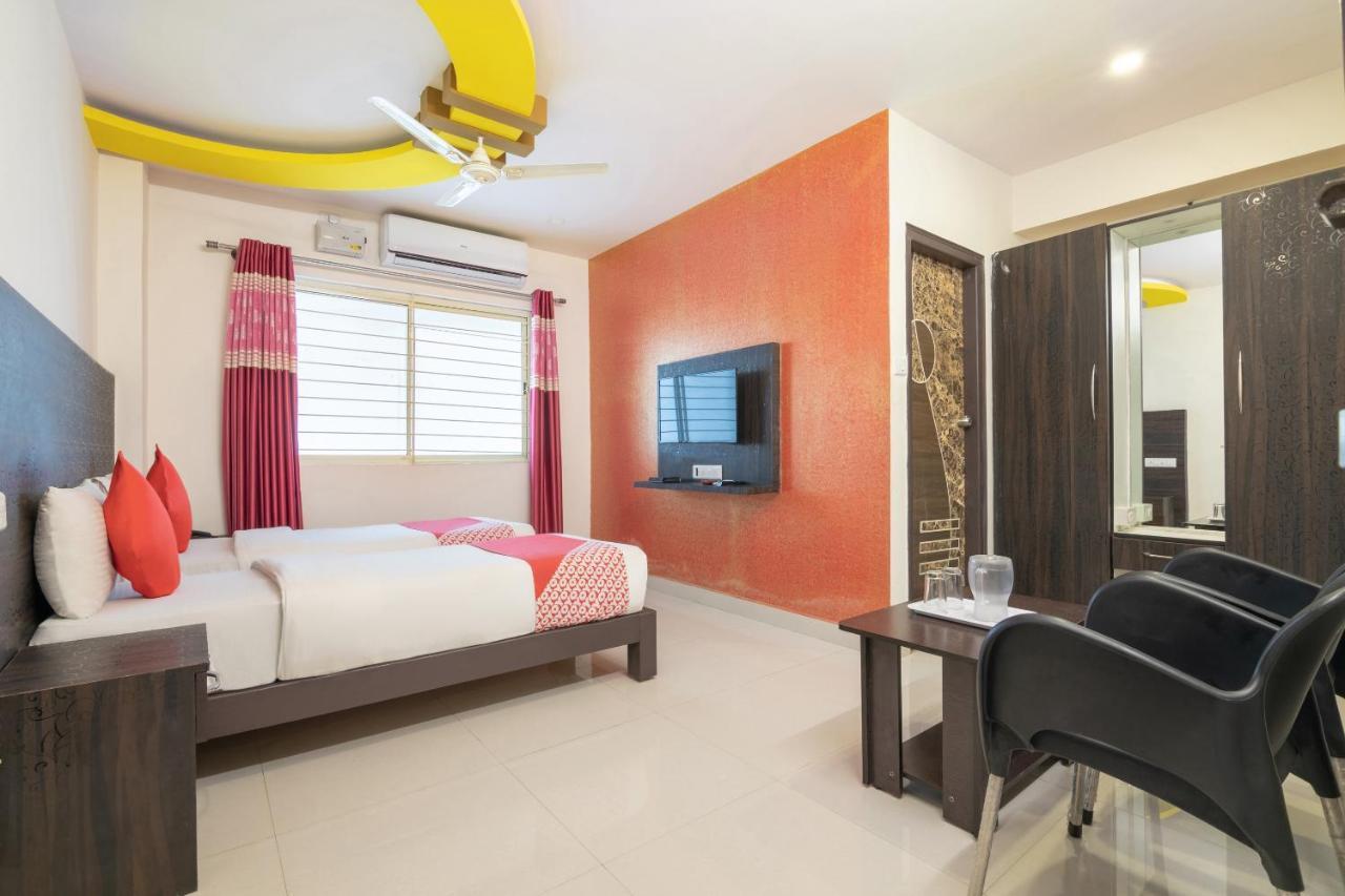 Oyo 13594 Mathrushree Residency Hotel Bangalore Luaran gambar