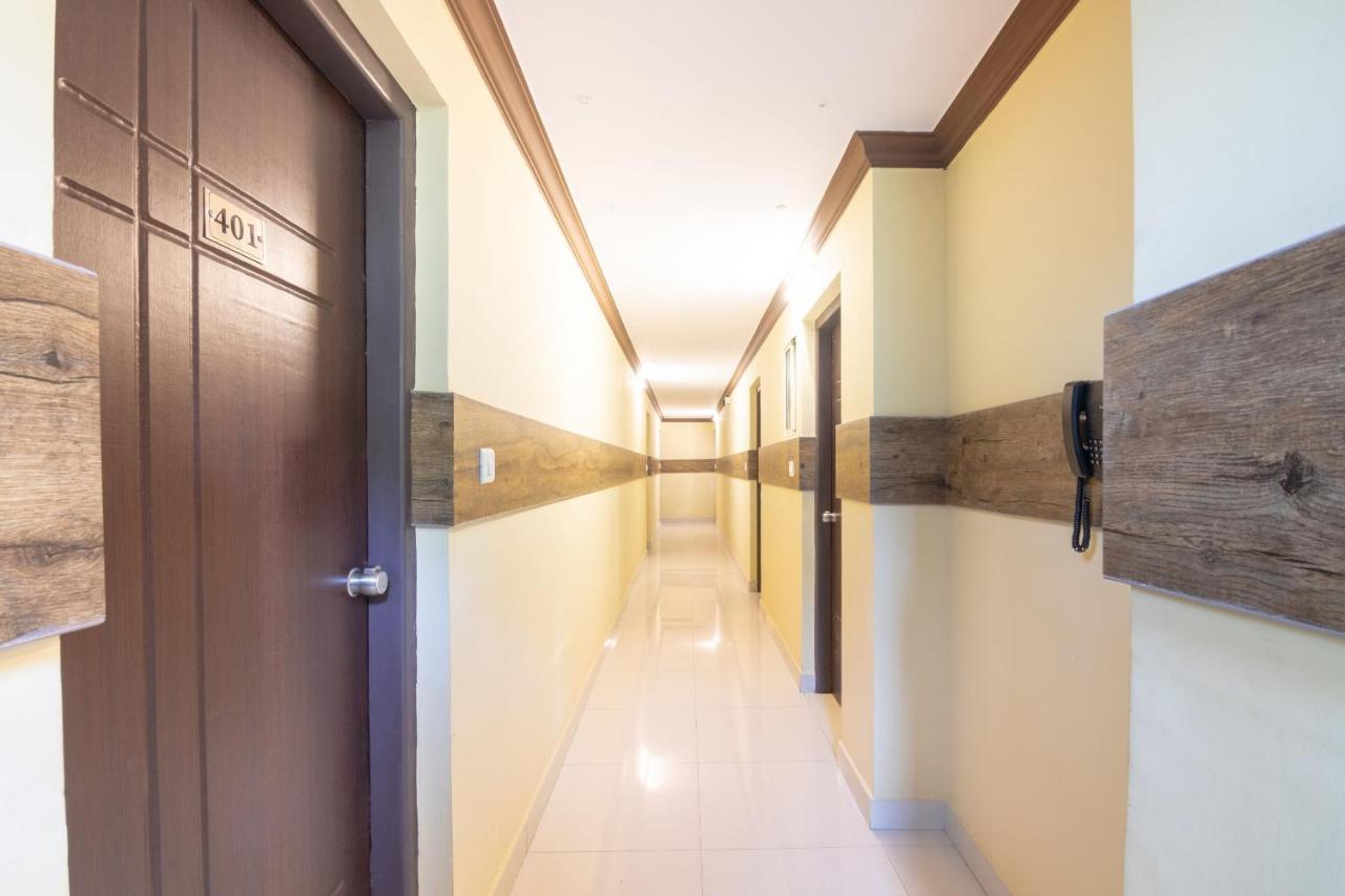 Oyo 13594 Mathrushree Residency Hotel Bangalore Luaran gambar
