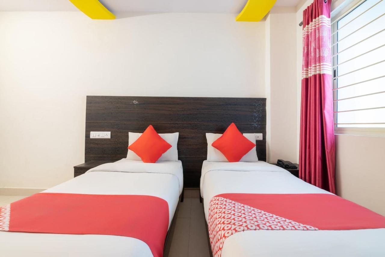 Oyo 13594 Mathrushree Residency Hotel Bangalore Luaran gambar