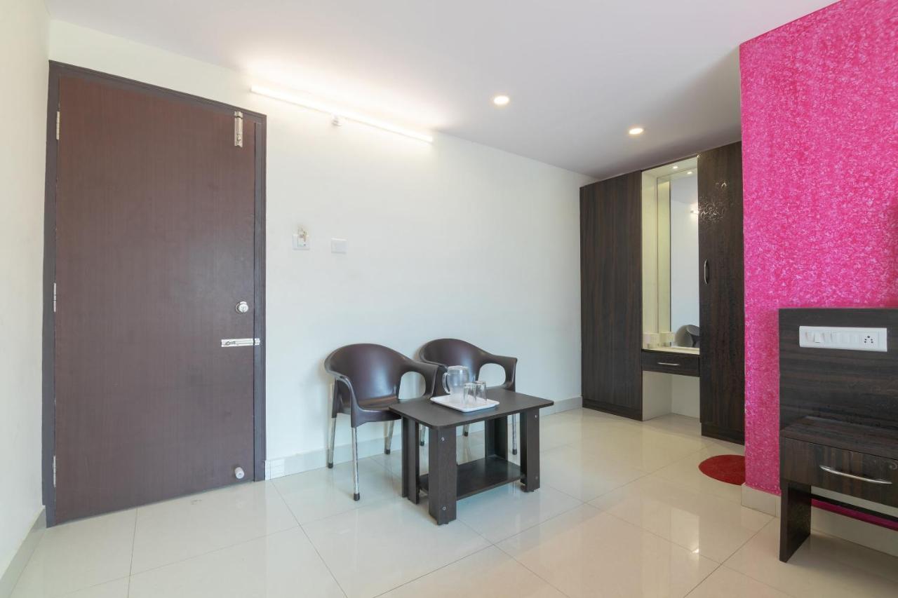 Oyo 13594 Mathrushree Residency Hotel Bangalore Luaran gambar
